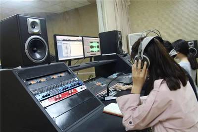 藝術與傳媒系專業解讀 視覺傳達設計、環境設計、播音與主持藝術、廣播電視編導